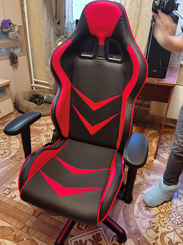 Компьютерное кресло Racer черное / красное фото покупателя 17